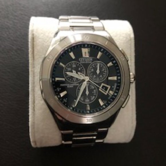 Citizen Signature Men's Octavia Eco-Drive Watch, Silver - Picture 3 of 4